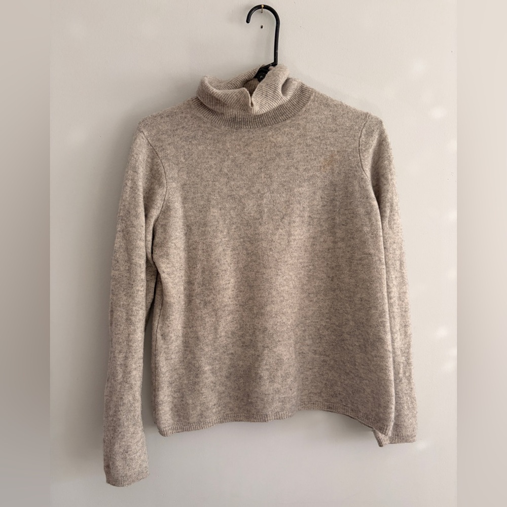 Cashmere Charter Club Luxury 100% Cashmere Light Grey Turtleneck Sweater